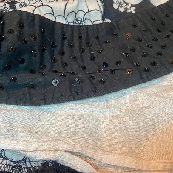 Adorable Limited Too size 10 girls black/white floral cotton skirt - Picture 4 of 4